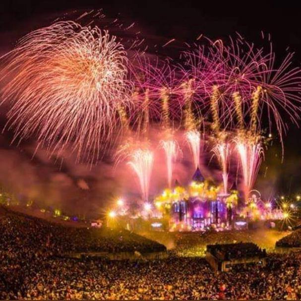 🎶🎵 TOMORROWLAND IS LOVE❤🎵